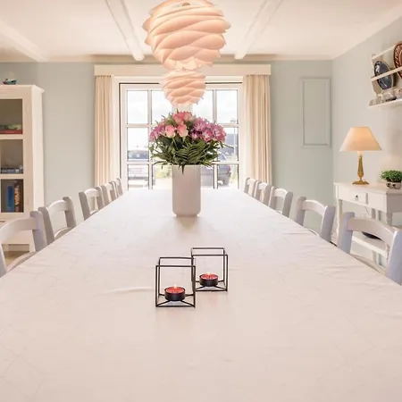 Seven-bedroom Holiday In Vestervig
